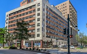 Modern & Fully Furnished Apartments In The Heart Of The City
